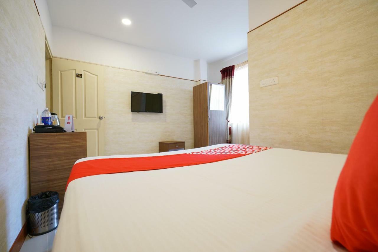 Hotel Heaven Gardens Kochi Esterno foto